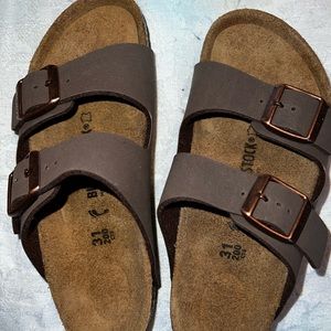 NEW IN BOX Birkenstock Arizona Kids Sandals - Mocha - size 31 / 13 kids US